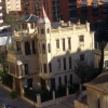 Un palacete mira a la Avenida del Puerto – Valencia