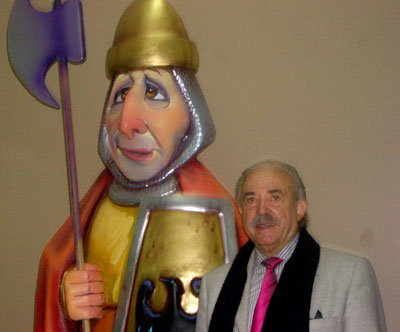 Francisco Ponce junto su escudero