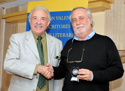 Francisco Ponce entrega la "Plata" al ganador Luis del Romero Sánchez-Cutillas